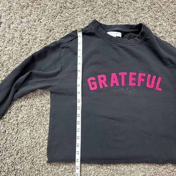 Spiritual Gangster Charcoal Gray & Hot Pink Cropped Sweatshirt - Picture 4 of 5